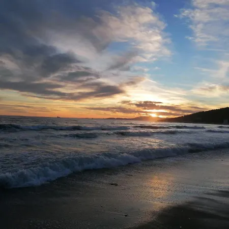 Step To The Sea Apartamento Nea Karvali