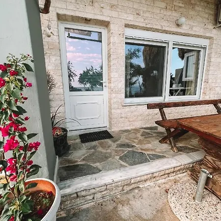 Step To The Sea Apartment *